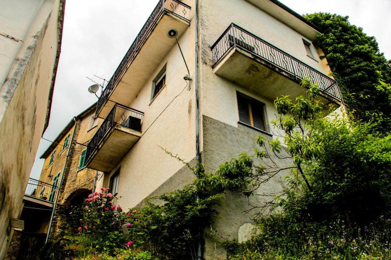 L'Agora - Ca' Du Punte Villa Borghetto di Vara Luaran gambar